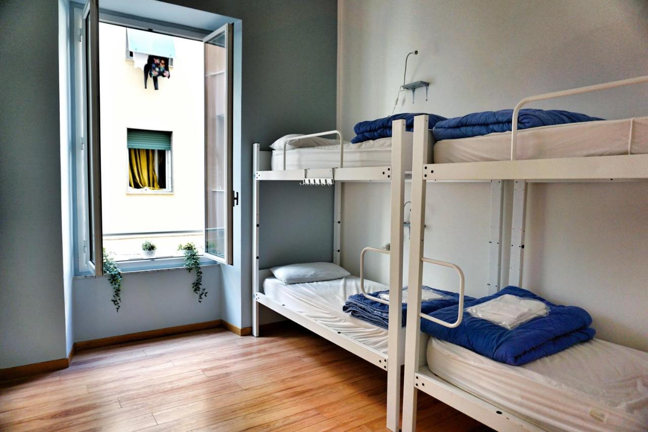 Grand Manin Hostel *